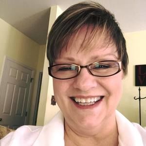 Meet your Posher, Dana